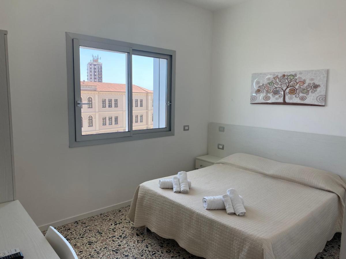 Molo Brin Rooms & Suites Olbia Dış mekan fotoğraf