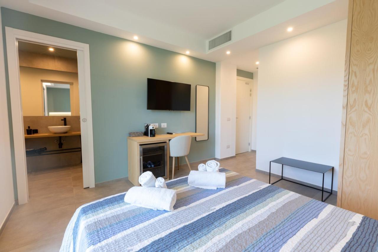Molo Brin Rooms & Suites Olbia Dış mekan fotoğraf