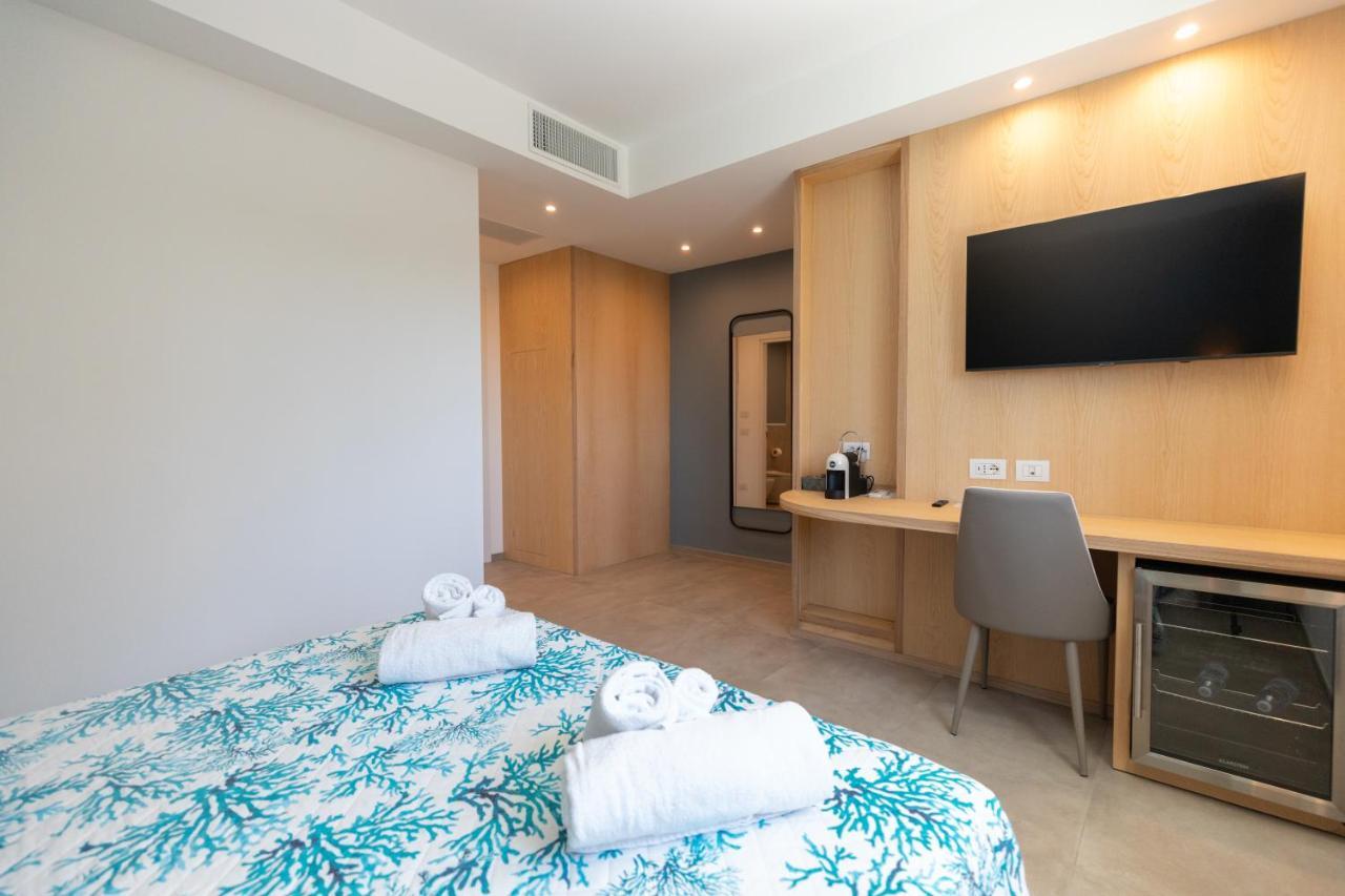 Molo Brin Rooms & Suites Olbia Dış mekan fotoğraf