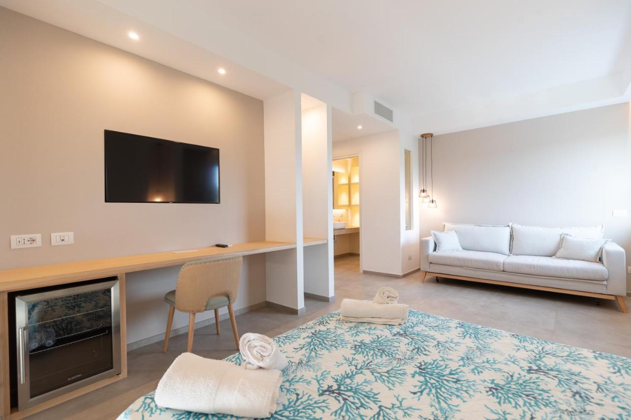 Molo Brin Rooms & Suites Olbia Dış mekan fotoğraf